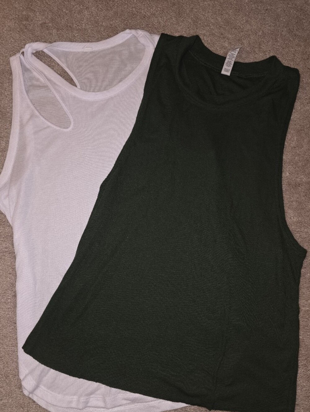 ALO Yoga Ribbed Peak Tank BUNDLE small